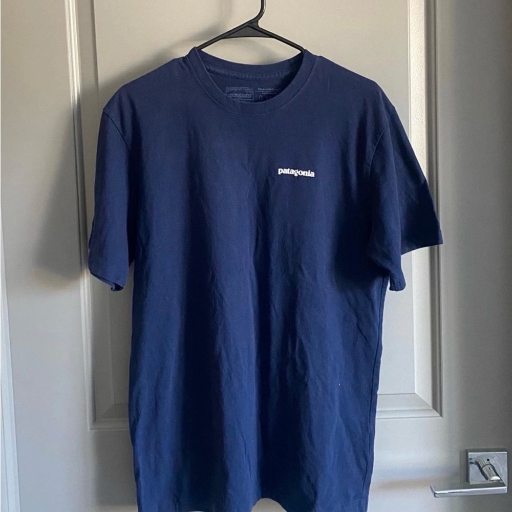 Patagonia Men's P-6 Logo Responsibili-Tee Size Small